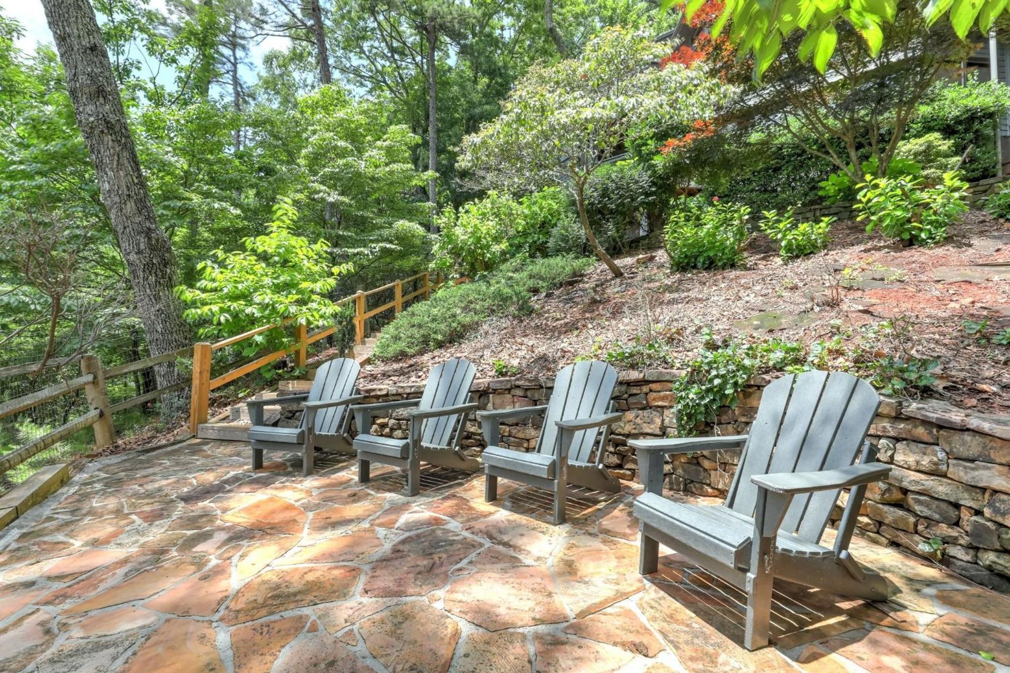 Falken Haus - Relax In Seclusion With Panoramic Lake Views Jasper Luaran gambar