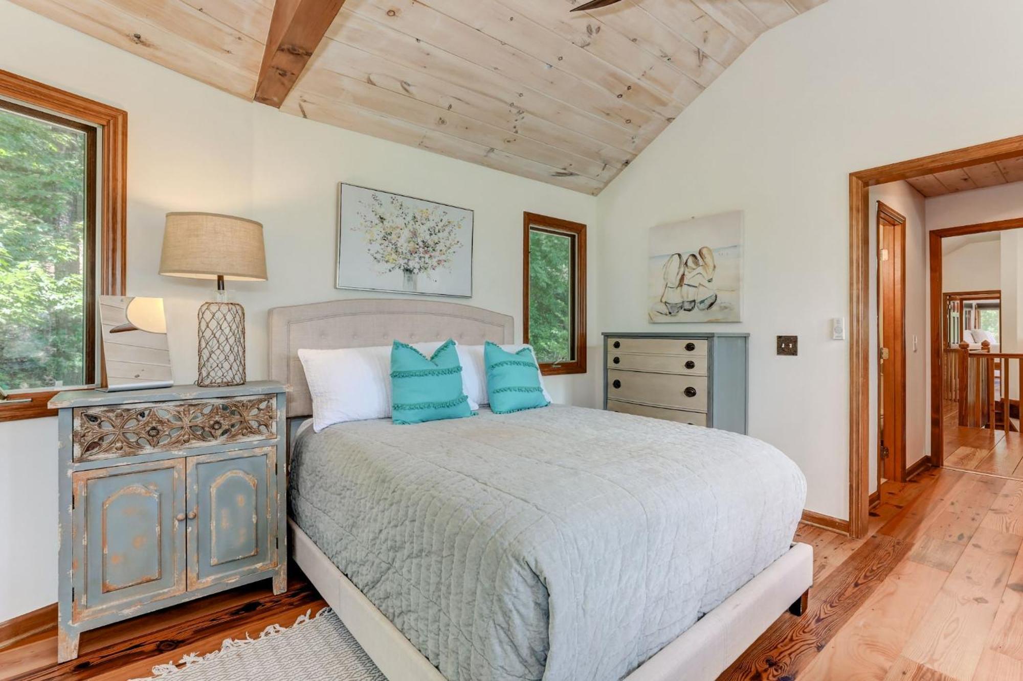 Falken Haus - Relax In Seclusion With Panoramic Lake Views Jasper Luaran gambar