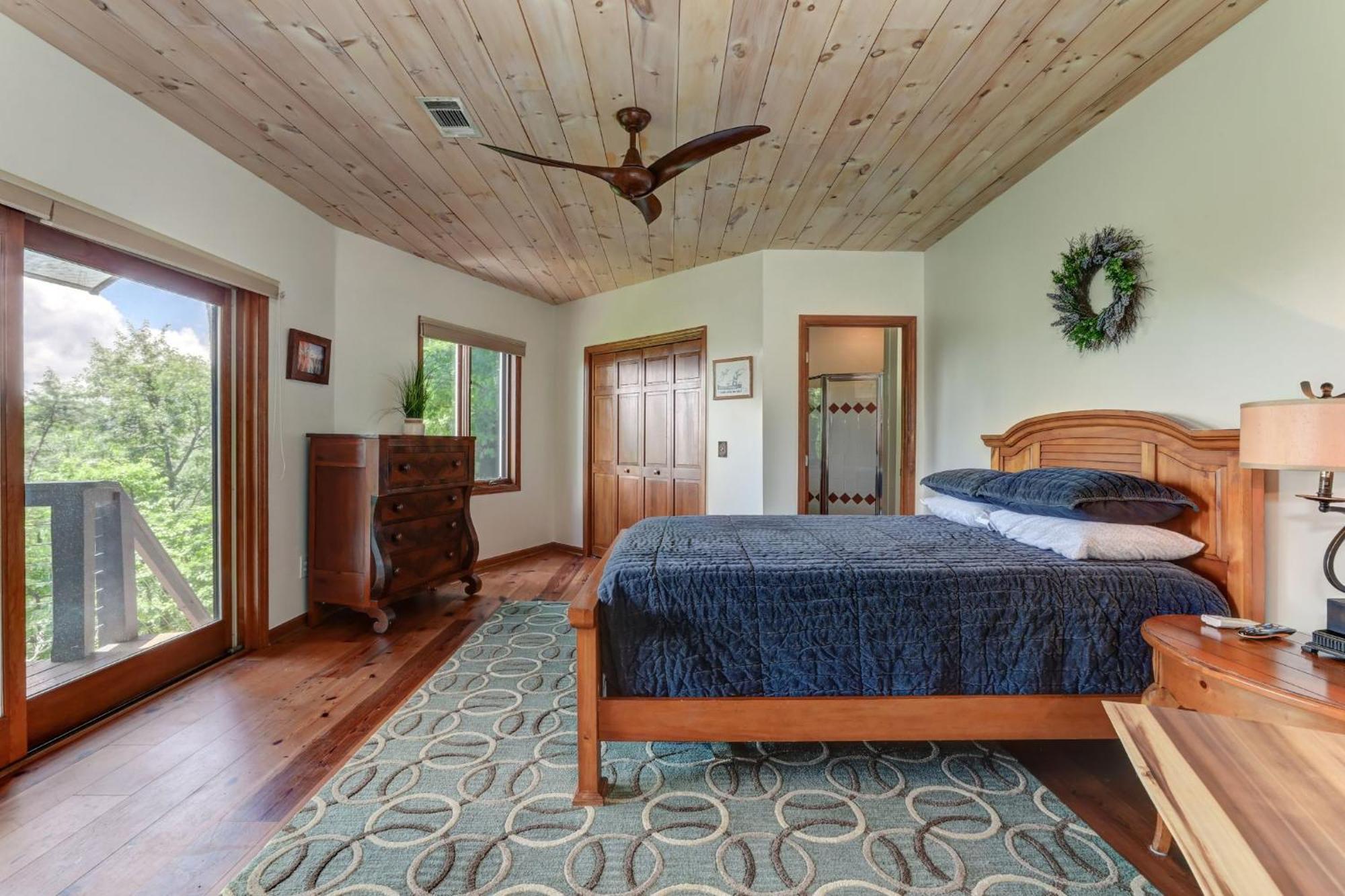 Falken Haus - Relax In Seclusion With Panoramic Lake Views Jasper Luaran gambar