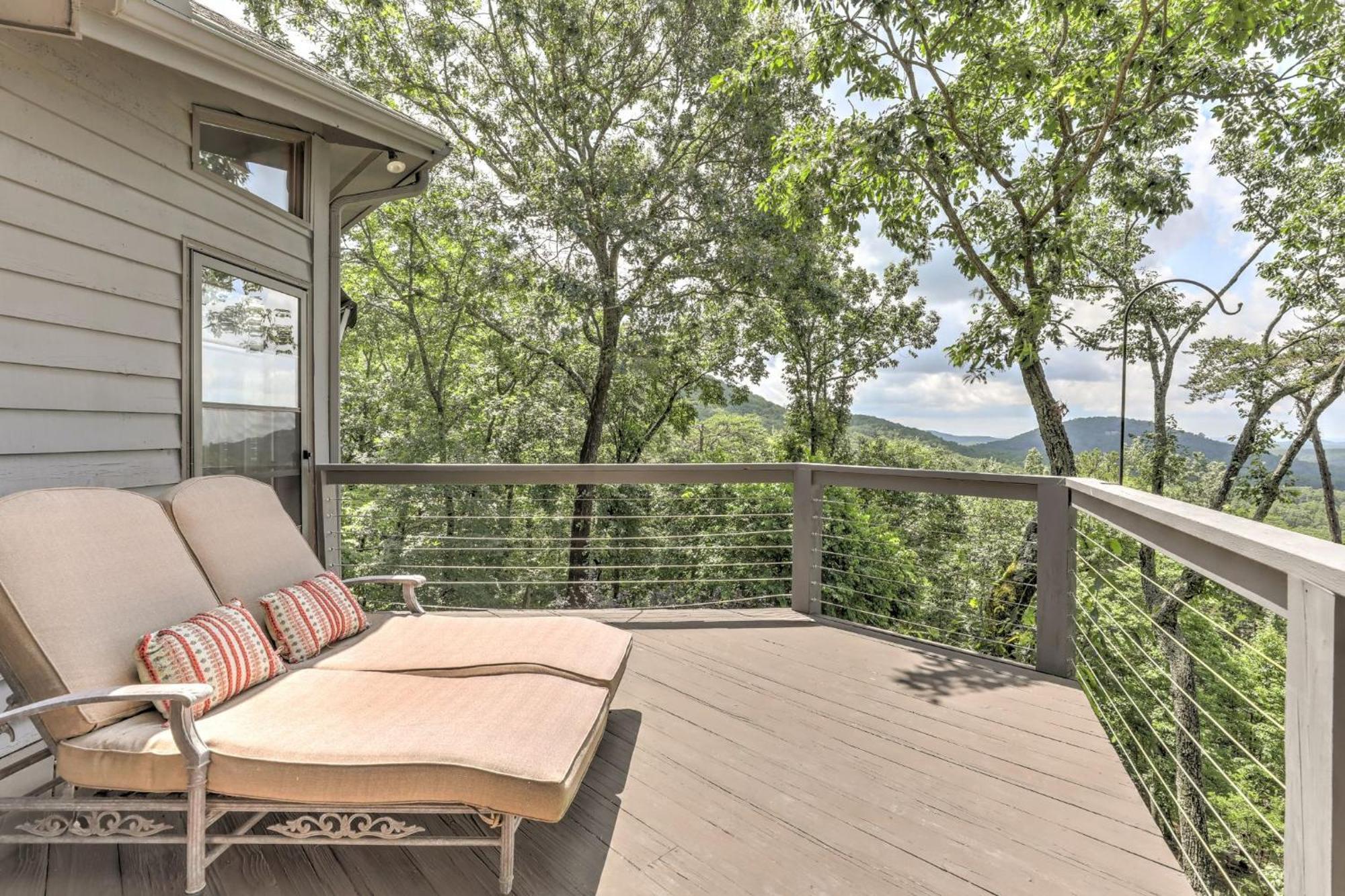 Falken Haus - Relax In Seclusion With Panoramic Lake Views Jasper Luaran gambar