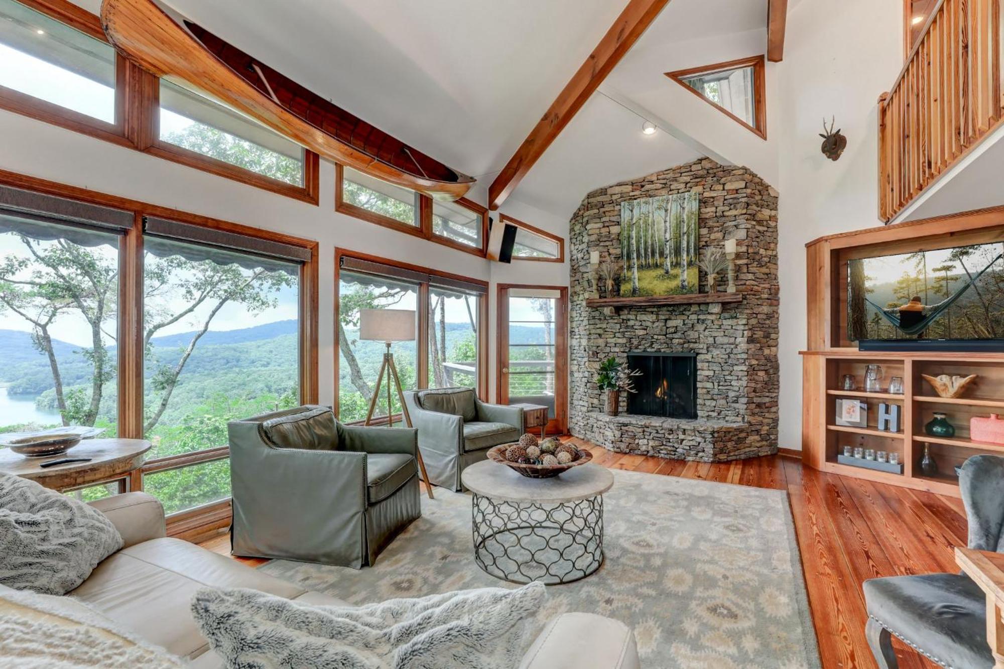 Falken Haus - Relax In Seclusion With Panoramic Lake Views Jasper Luaran gambar